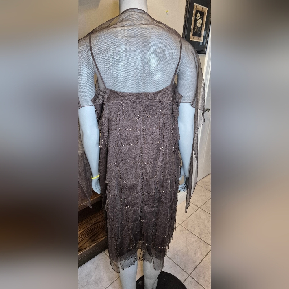Elegant Gray Layered Women's Dress - Picture 8 of 16